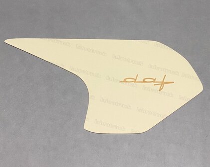 Bovenste dashboard plankje geschikt voor DAF New gen (vanaf 2022) XG, XF - VERSIE A, glade lederlook beige L48, met borduring in cognac kleur