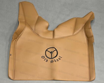 SALE : Tunnelhoes geschikt voor VOLVO FH 5/4 volledig glad lederlook bruin L4 met zwarte logo en zwarte stiksels.