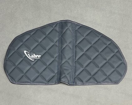 Stuurkolom hoes vierkantjes doorgstikt lederlook geschikt voor  VOLVO FH 5 / FH 4