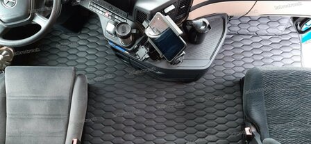 Tunnelhoes geschikt voor MERCEDES Brede cabine Patroon nr.2 doorgestikt lederlook