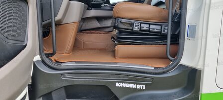 Vloermatten geschikt voor SCANIA R Next glad lederlook