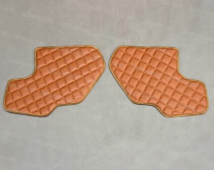 Deurbekleding geschikt voor SCANIA Next gen vierkantjes doorgestikt lederlook
