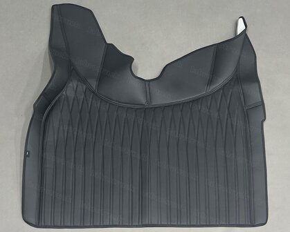 6 delige set geschikt voor Volvo FH 5 / FH Aero / FH 4  Tunnelhoes  (patroon A) + vloermatten + onder de stoel covers + stuurkolom, volledig zwart L1. LOGO OPTIONEEL