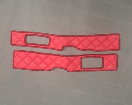 SALE! Onder de stoel covers geschikt voor DAF XF EURO6 (2013 t/m 2017), doorgestikte lederlook (vierkantjes) rood P9.