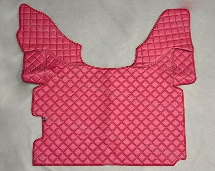 SALE! Tunnelhoes geschikt voor DAF XF euro 6 2013 t/m 2017 Labro serie , volledig doorgestikt lederlook (vierkantjes) in fuchsia kleur L13. Logo optioneel!