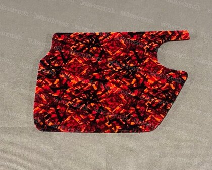 SALE! Onderste dashboard plankje geschikt voor SCANIA NEXT GENERATION S, R LABRO SERIE deens rood zonder logo. LET OP! kleine beschadiging  (zie foto&#039;s)!