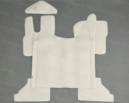 Actie set 4 delige set tunnelhoes + vloermatten (VASTE STOEL) + stuurkolom geschikt voor DAF XG/XG+. NIEUWE KLEUR! Volledig glad lederlook  steenbeige / greige L41
