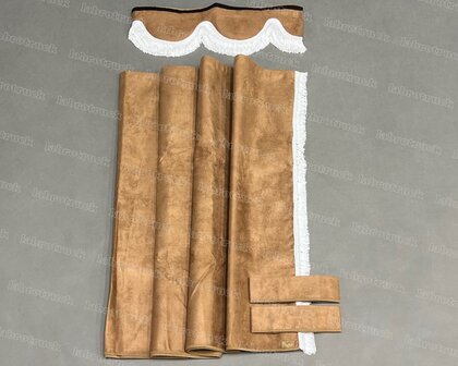 SALE: Zijgordijnen ALCANTARA PLUS oud bruin SP4 (maat: 98 cm) + raamband T1 oud bruin SP 4 met korte witte franjes (F50-1)
