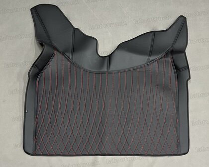 OP IS OP: Tunnelhoes geschikt voor VOLVO FH 5/AERO/FH4 zijkanten zwart L1 met zwarte doorgestikte middenstuk PATROON ROOD nr.B8, zwarte stiksels. 