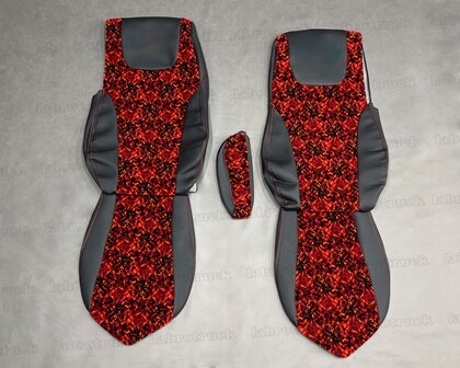 SALE! Set stoelhoezen geschikt voor DAF EURO 6 -BASIS STOEL- glad lederlook zijkanten : zwart L1 middenstuk: deens rood, met rode borduring en rode stiksels.