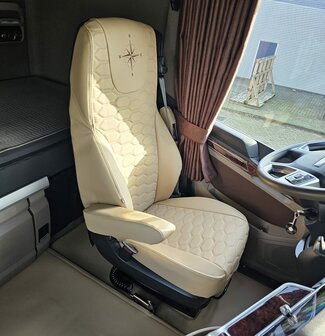 Stoelhoezen geschikt voor DAF doorgestikt lederlook middenstuk