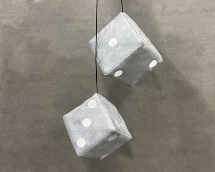 Actie ! Dobbelstenen licht grijs  SP 16 met witte stippen