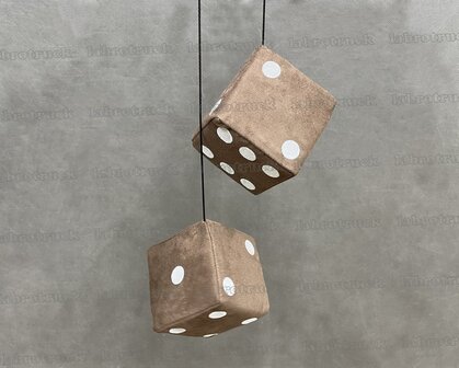 Actie ! Dobbelstenen SP 24 chocobruin met witte stippen