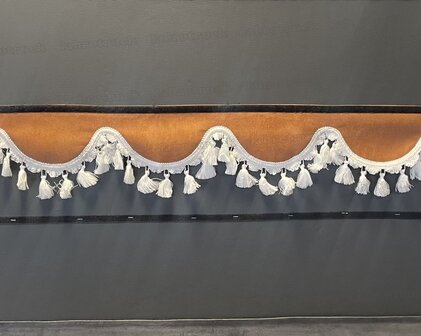 SALE:Raamband TYPE 1 , Kleur: oud oranje/bruin met witte katoenen kwasten