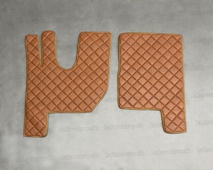 💥OP is OP!  Set vloermatten geschikt voor RENAULT T (HOGE TUNNEL!)  doorgestikt lederlook oud cognacbruin P3.