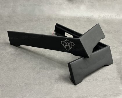 Set stoelhoeken geschikt voor een SCANIA NEXT GEN, STREAMLINE R, G passagiersstoel is een LUXE STOEL,  lederlook L1 zwart, rode ledverlichting, met logo.