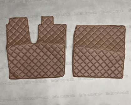 💥OP is OP! Set vloermatten (logo optioneel) geschikt voor MAN TGX 2014/2017  vierkantjes doorgestikt lederlook oud chocoladebruin P20.