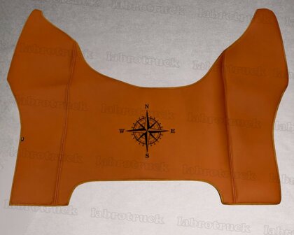 Tunnelhoes geschikt voor DAF XD slaap cabine volledig glad lederlook cognacbruin L3, cognacbruine stiksels en zwarte logo.