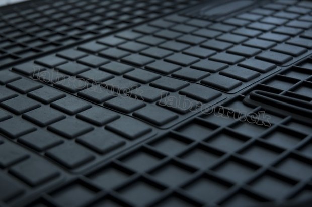 Rubber matten geschikt voor  VOLVO FH 4 vanaf 2013
