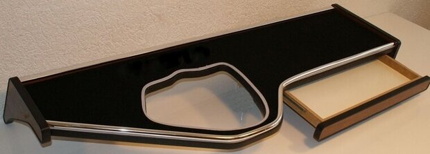 SALE ! Dashboardtafel geschikt voor VOLVO FH/FM na 2009-2010 (lang met schuiflade ) NOTEN HOUT 