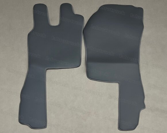 Sale ! Vloermatten set geschikt voor SCANIA R2 /G 2009 t/m 2012 LABRO SERIE (KLAPSTOEL), glad lederlook antraciet L17.