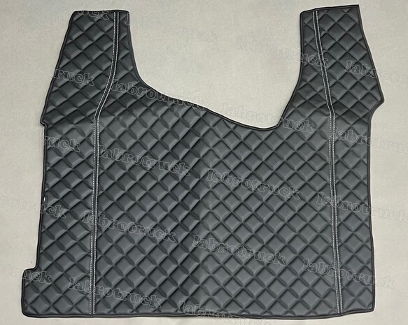 SALE ! Tunnelhoes (BAKJE A) geschikt voor MERCEDES ACTROS MP4  SMALLE CABINE 170mm hoge motortunnel L-cabine, ClassicSpace, vierkantjes doorgestikt lederlook zwart P1.
