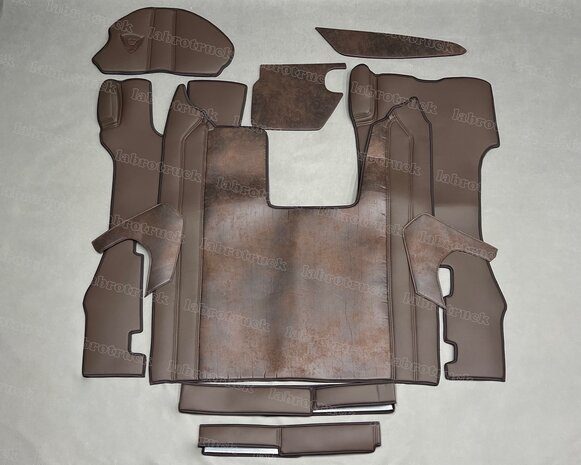 SALE! 10 delige set geschikt voor SCANIA R next generation. Tunnelhoes (logo optioneel)  L25/ T21+ Vloermatten (klapstoel) L25 + onder de stoel covers L25+ stuurkolom L25+ dashbordplankjes T21 + deurpanelen