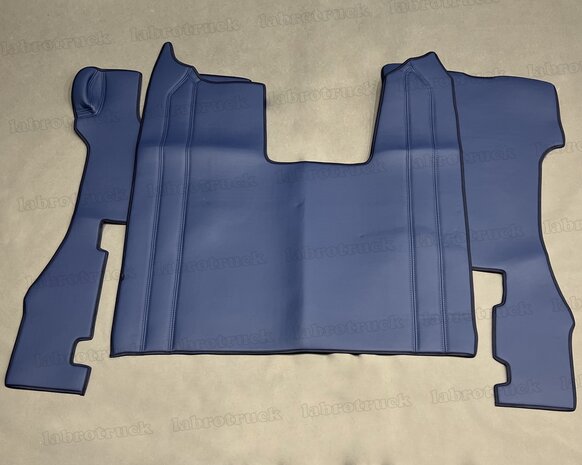 Actie! 3 delige set geschikt voor SCANIA R next gen. Tunnelhoes (logo optioneel) met vloermatten KLAPSTOEL,  kleur donkerblauw L99.