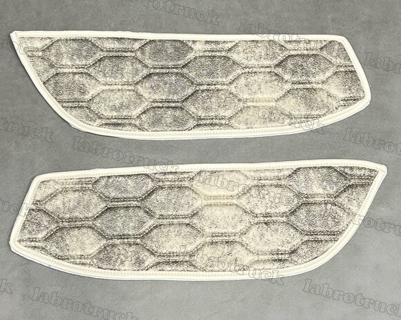 Set deurbekleding geschikt voor DAF New gen XG, XF, XD patroon horizontaal doorgestikt PRIT, kleur steenbeige/greige TH41.