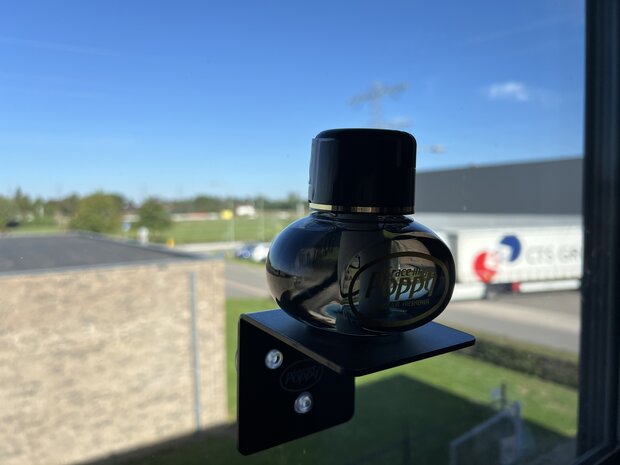 Poppy Grace Mate Raamhouder met 3 zuignapjes voor luchtverfrisser poppy ( zwarte plexiglas )