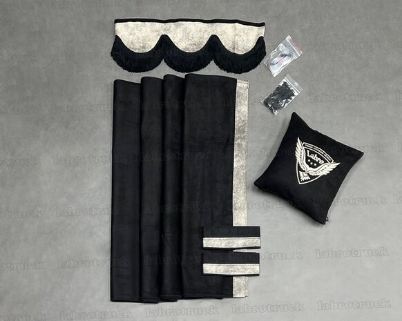 ACTIE! set zijgordijnen zwart SP1 met steebeige prit rant T41+ raamband type 1. Labro tas of sierkussen naar keuze, incl gordijnenhaakjes & runners