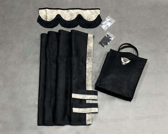 ACTIE! set zijgordijnen zwart SP1 met steebeige prit rant T41+ raamband type 1. Labro tas of sierkussen naar keuze, incl gordijnenhaakjes & runners