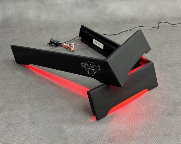 Set stoelhoeken geschikt voor een SCANIA NEXT GEN, STREAMLINE R, G passagiersstoel is een LUXE STOEL,  lederlook L1 zwart, rode ledverlichting, met logo.