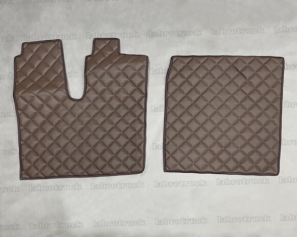 💥OP is OP! Set vloermatten (logo optioneel) geschikt voor MAN TGX 2014/2017  vierkantjes doorgestikt lederlook Mokka P25.