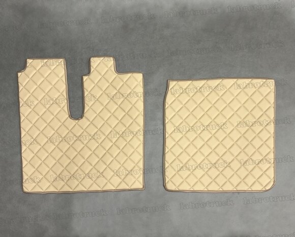 💥OP is OP! Set vloermatten (logo optioneel) geschikt voor MAN TGX 2014/2017 vierkantjes doorgestikt lederlook cappuccino P5.