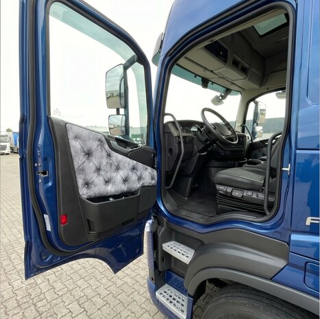 T16 Prit stof licht gris 